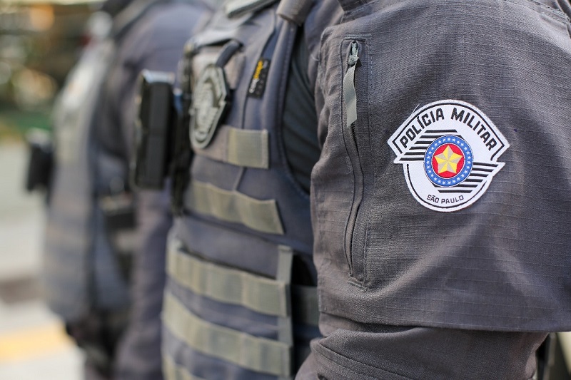 Leia mais sobre o artigo Governo de SP assina contrato para aquisição de 12 mil novas câmeras corporais para a PM